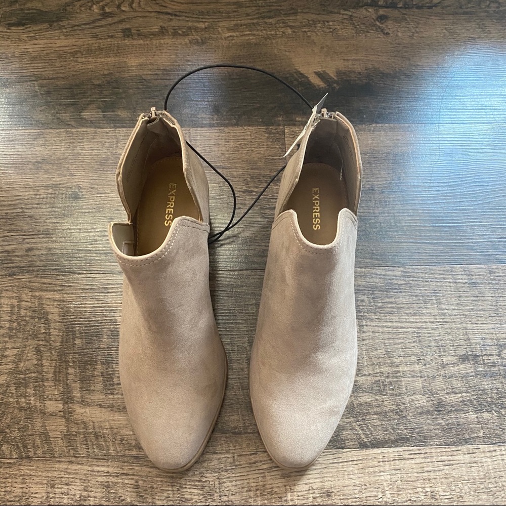 NWT Express Ankle boots